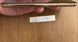 Good
													Apple iPhone Xs - Unlocked, Gold, 64 GB, A1920, photo 4 of 14