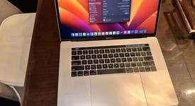 Good
													MacBook Pro 2017 (With Touch Bar) - 15" - I7, Silver, 256 GB, 16 GB, photo 4 of 18
