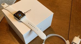 Good
													Apple Watch Series 3 38mm - Unlocked, Silver, A1860, Stainless, photo 1 of 6