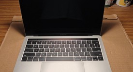 Good
													MacBook Pro 2018 (With Touch Bar) - 13" - I7, Silver, 1 TB, 16 GB, photo 2 of 20