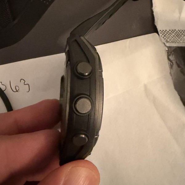 Garmin Fenix 8 - Carbon, SOLAR