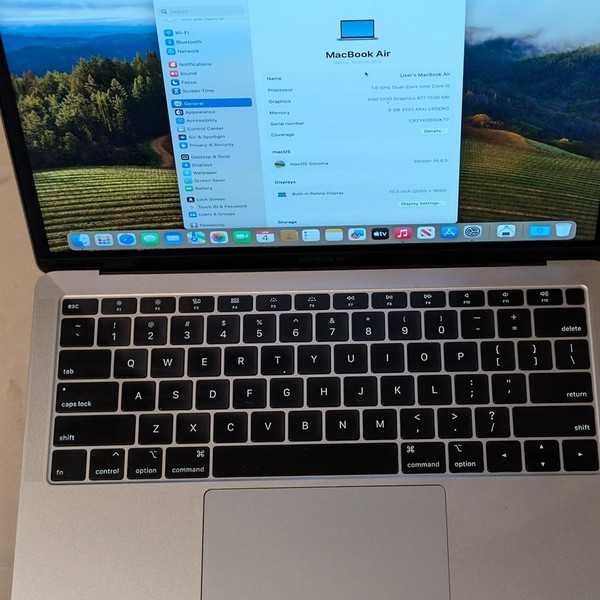 MacBook Air 2018 - 13 inch - I5, Gray, 128 GB, 8 GB