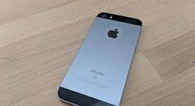 Good
													Apple iPhone SE 1st Gen 2016 - AT&T, Grey, 16 GB, A1662, photo 5 of 6