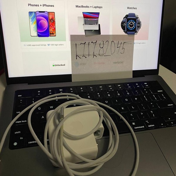 MacBook Pro 2021 - 14 inch - 512 GB, Gray, 16 GB, Apple M1 Pro 10-core