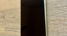 Mint
													Apple iPhone SE 3rd Gen 2022 - Unlocked, Starlight, 128 GB, A2595, photo 5 of 12