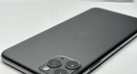 Fair
													Apple iPhone 11 Pro Max - Unlocked, Gray, 64 GB, A2161, photo 4 of 6