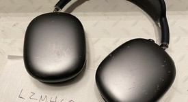 Used
													Apple AirPods Max - Gray, photo 1 of 6