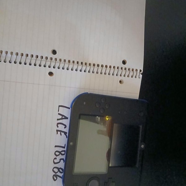 Nintendo 2DS - 1 GB, Black & Blue