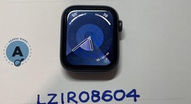 Fair
													Apple Watch SE 1st Gen 44mm - Gray, A2352 - GPS, Aluminum, photo 4 of 4