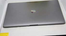 Good
													MacBook Pro 2016 (With Touch Bar) - 15" - Gray, 256 GB, 16 GB, photo 5 of 7