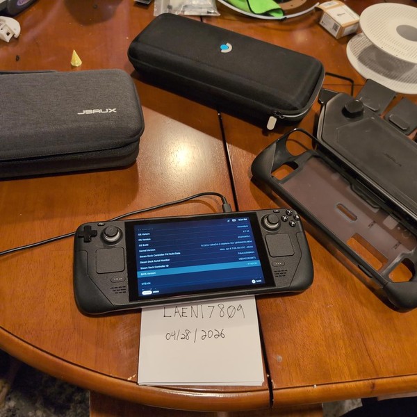 Steam Deck - 512 GB, Black, 16 GB, AMD