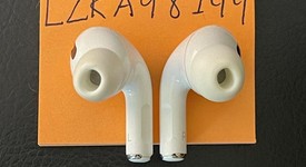 Used
													Apple AirPods Pro 1st Gen - Wireless Case, photo 4 of 5