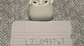 Used
													Apple AirPods 3rd Gen - Lightning Case, photo 3 of 3