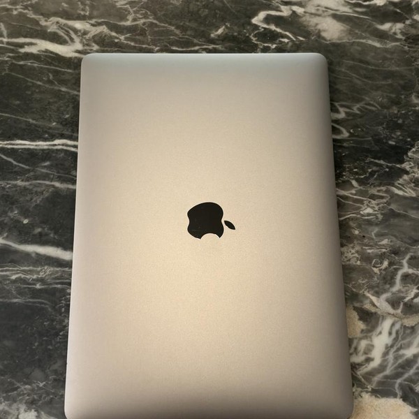 MacBook Air 2020 - 13 inch - 512 GB, Silver, 8 GB, Apple M1