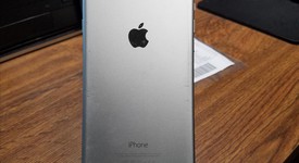 Good
													Apple iPhone 6 Plus - Unlocked, Silver, 64 GB, A1522, photo 3 of 8