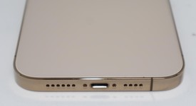Good
													Apple iPhone 13 Pro Max - Unlocked, Gold, 128 GB, A2484, photo 1 of 9