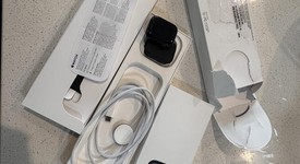 Good
													Apple Watch Series 9 41mm - Unlocked, Midnight, A2982 - Cellular, Aluminum, photo 1 of 5