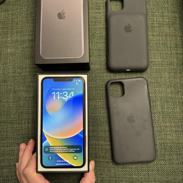 Apple iPhone 11 Pro Max - Unlocked, 256 GB, Gray, A2161