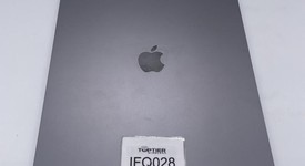 Good
													Apple iPad Air 13" (M2) 2024 - Unlocked, Gray, 128 GB, A2899, photo 4 of 9