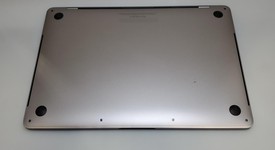Mint
													MacBook Pro 2018 (With Touch Bar) - 13" - I5, Gray, 1 TB, 16 GB, photo 4 of 4