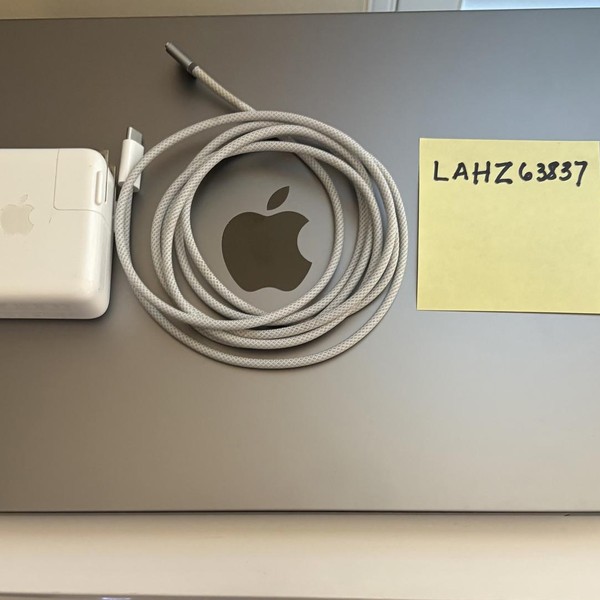 MacBook Pro Late 2023 (M3) - 14 inch - 512 GB, Gray, 8 GB, Apple M3, 10-core GPU