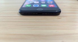 Fair
													Apple iPhone SE 3rd Gen 2022 - Unlocked, Midnight, 64 GB, A2595, photo 3 of 16