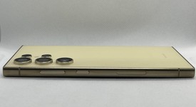 Good
													Samsung Galaxy S24 Ultra - Unlocked, Yellow, 512 GB, 12 GB, SM-S928U1, photo 2 of 3