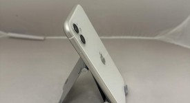 Good
													Apple iPhone 11 - AT&T, White, 64 GB, A2111, photo 3 of 6
