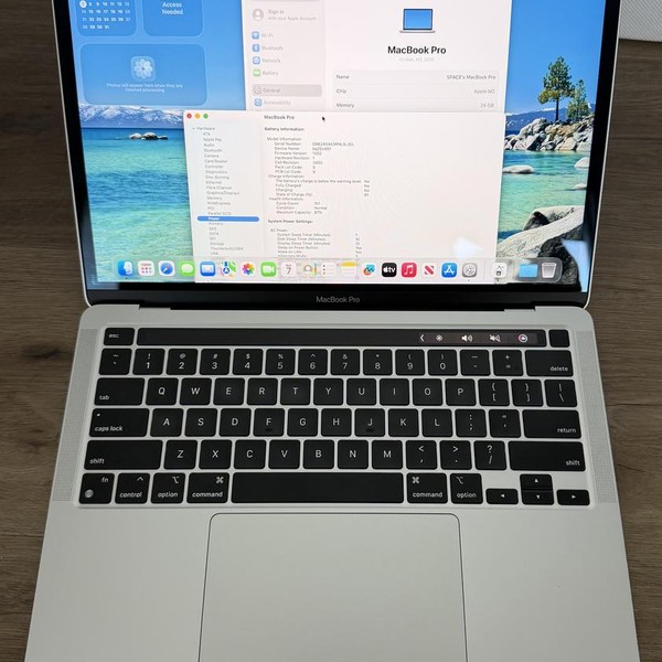 MacBook Pro 2022 - 13 inch - 1 TB, Silver, 24 GB, Apple M2