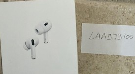 New
													Apple AirPods Pro 2 - USB-C, photo 2 of 4