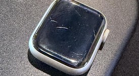 Good
													Apple Watch Series 9 41mm - Unlocked, Starlight, A2982 - Cellular, Aluminum, photo 5 of 7