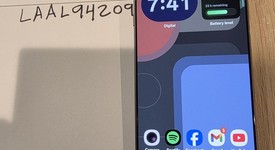 Mint
													Oppo Find X9 Pro - Unlocked Non-US, Titanium Charcoal, 512 GB, 16 GB, photo 1 of 7