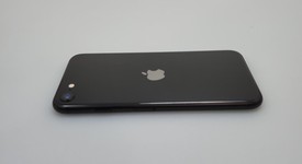 Good
													Apple iPhone SE 2nd Gen 2020 - Unlocked, Black, 64 GB, A2275, photo 4 of 6