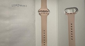 Mint
													Apple Watch SE 1st Gen 40mm - T-Mobile, Gold, A2353 - Cellular, Aluminum, photo 5 of 5