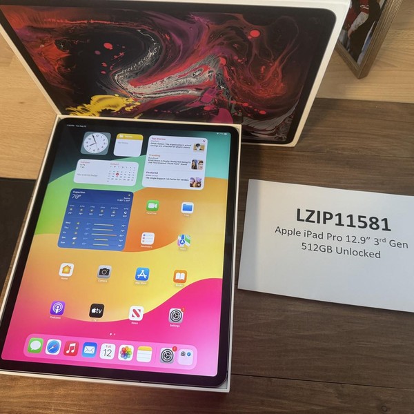 Apple iPad Pro 12.9 inch 3rd Gen 2018 - Unlocked, 512 GB, Gray, A2014