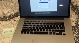 Good
													MacBook Pro 2015 (Retina) - 15" - Silver, 256 GB, 16 GB, photo 1 of 9