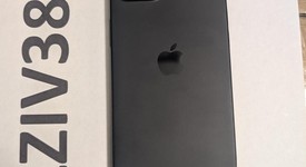 Mint
													Apple iPhone 15 - Unlocked, Black, 256 GB, A2846, photo 4 of 8