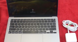 Good
													MacBook Air 2020 - 13" - Apple M1, Silver, 256 GB, 8 GB, photo 3 of 8