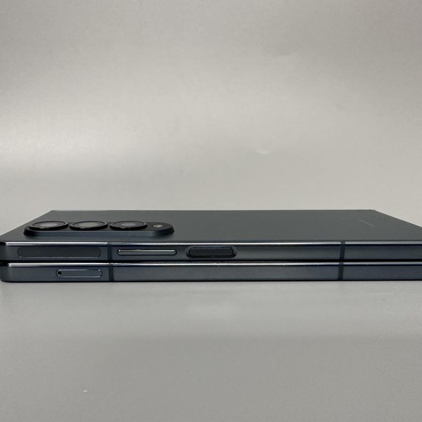 Samsung Galaxy Z Fold4 5G - Unlocked, 512 GB, Gray, 12 GB, SM-F936U1