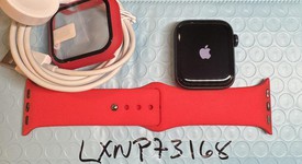 Good
													Apple Watch SE 2nd Gen 40mm - Midnight, A2722 - GPS, Aluminum, photo 3 of 43