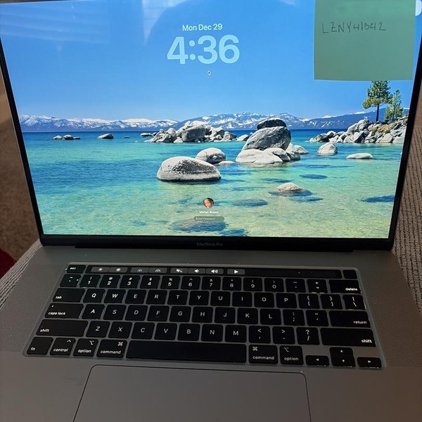 MacBook Pro 2019 - 16 inch - 1 TB, Silver, 16 GB, Intel Core i9