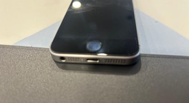 Good
													Apple iPhone SE 1st Gen 2016 - Unlocked, Grey, 64 GB, A1723, photo 2 of 7