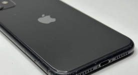 Fair
													Apple iPhone 11 - Unlocked, Black, 64 GB, A2111, photo 4 of 7