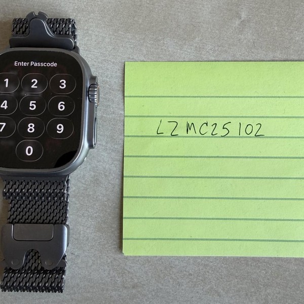 Apple Watch Ultra 2 49mm - Unlocked, Natural, A2986