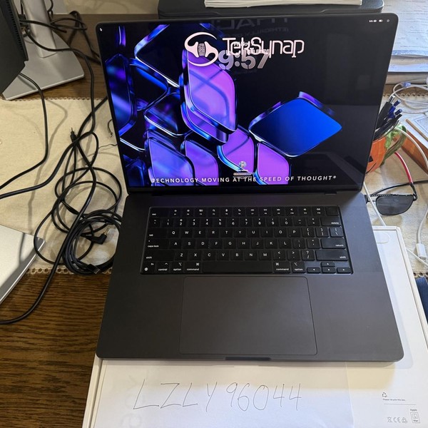 MacBook Pro 2024 - 16 inch - 512 GB, Space Black, 24 GB, Apple M4 Pro 14-core