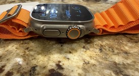 Good
													Apple Watch Ultra 2 49mm - Unlocked, Natural, A2986, photo 2 of 13