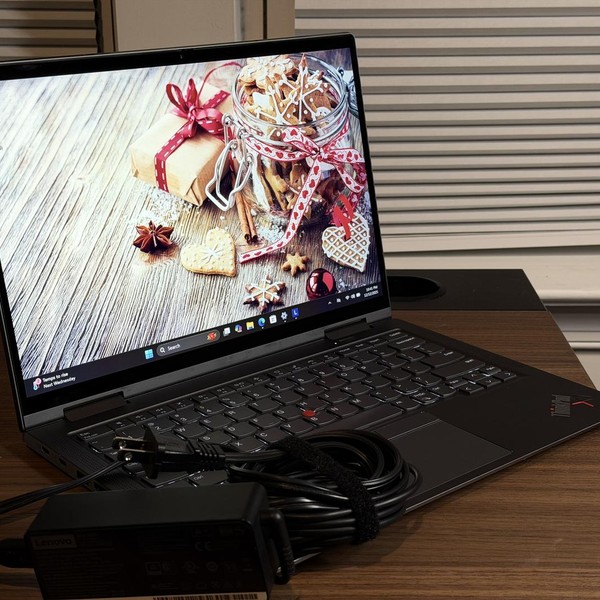 Lenovo ThinkPad X1 Yoga Laptop
