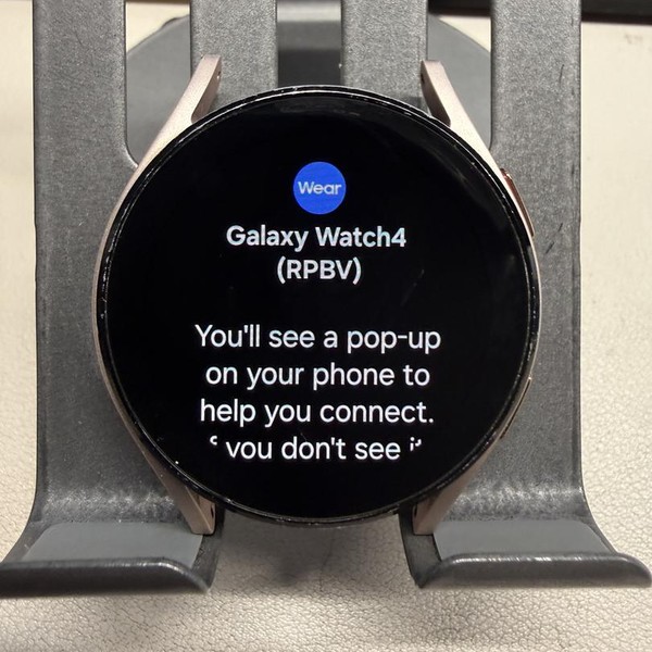 Samsung Galaxy Watch4 - Wi-Fi, Gold, 40mm