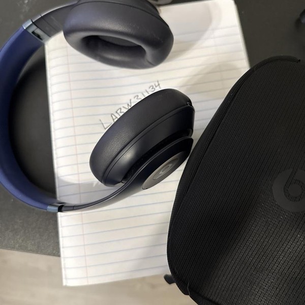 Beats Studio Pro - Navy Blue