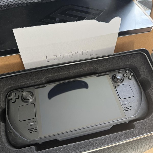 Steam Deck OLED - 512 GB, Black, 16 GB, AMD